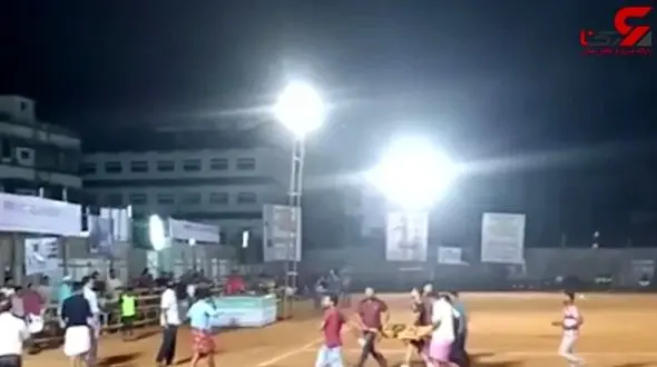مرگ ناگهانی یک فوتبالیست هنگام مسابقه+فیلم