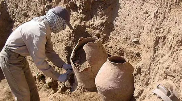 غافلگیری 5 مرد که در یک قدمی گنج تاریخی بودند / در فیروزکوه فاش شد