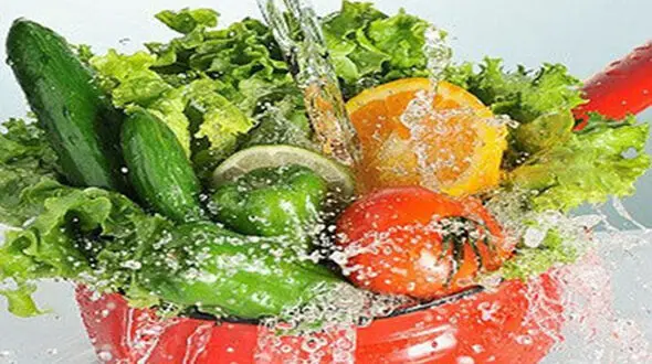 روش شستشوی سبزیجات و میوه ها با محلول های خانگی