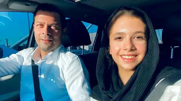 شور و شوق نوجوانی نفس بازغی و دوستانش تو حوزه امتحان نهایی/رو باباش استوری کرده+فیلم