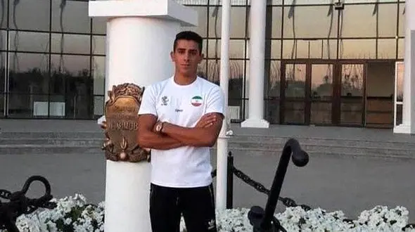 قهرمان غواصی عمق جهان در بین شهدای ناوچه کنارک + عکس