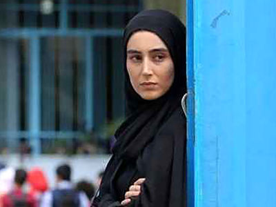 زیبایی جذاب آزاده سیفی بازیگر سریال همسایه خارج از سریال ! + عکس