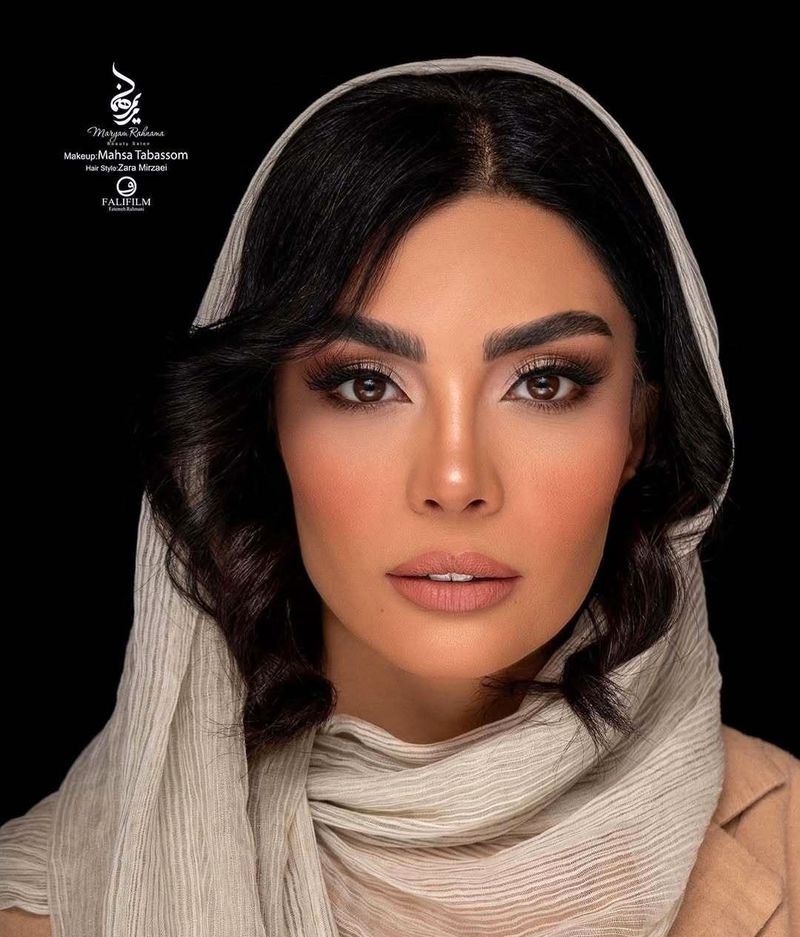 صحرا اسداللهی با میکاپ عربی