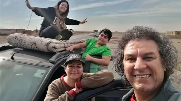 فیلم / یادی کنیم از شیطنت های شاد و بامزه دختر  آرش میراحمدی با پدرش قبل ازفوت /  چه زود رفتی پدرم ....