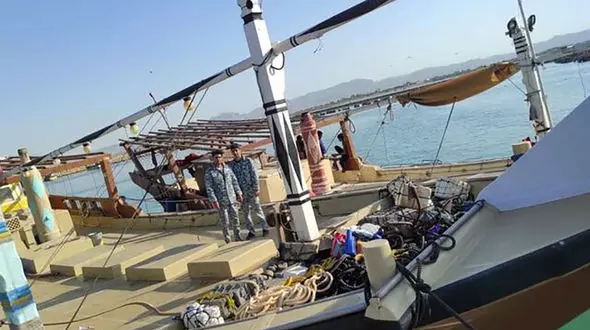 پشت پرده ورود 2 شناور عمانی در آب های هرمزگان / ماجرا چه بود؟