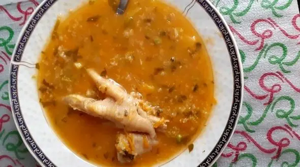 طرز تهیه سوپ پای مرغ