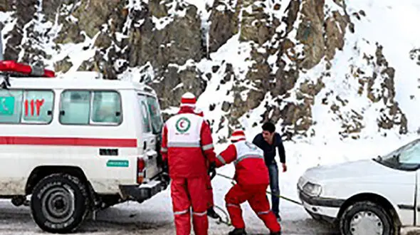 امدادرسانی به هزاران گرفتار در کولاک و برف