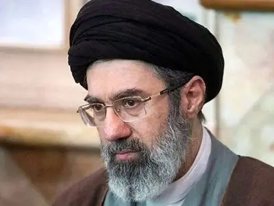 دروغ بزرگ درباره آیت الله مجتبی خامنه ای سومین رهبر انقلاب اسلامی 