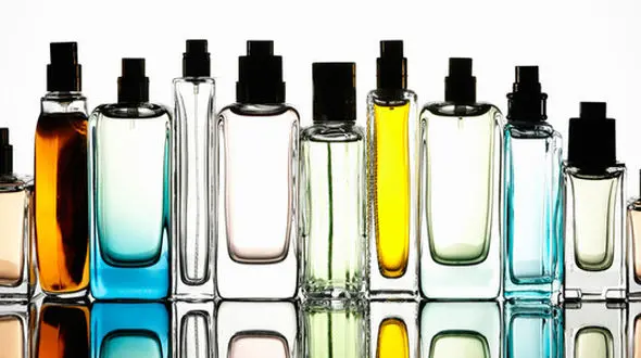 عطر را به این دو نقطه بدن اسپری کنید