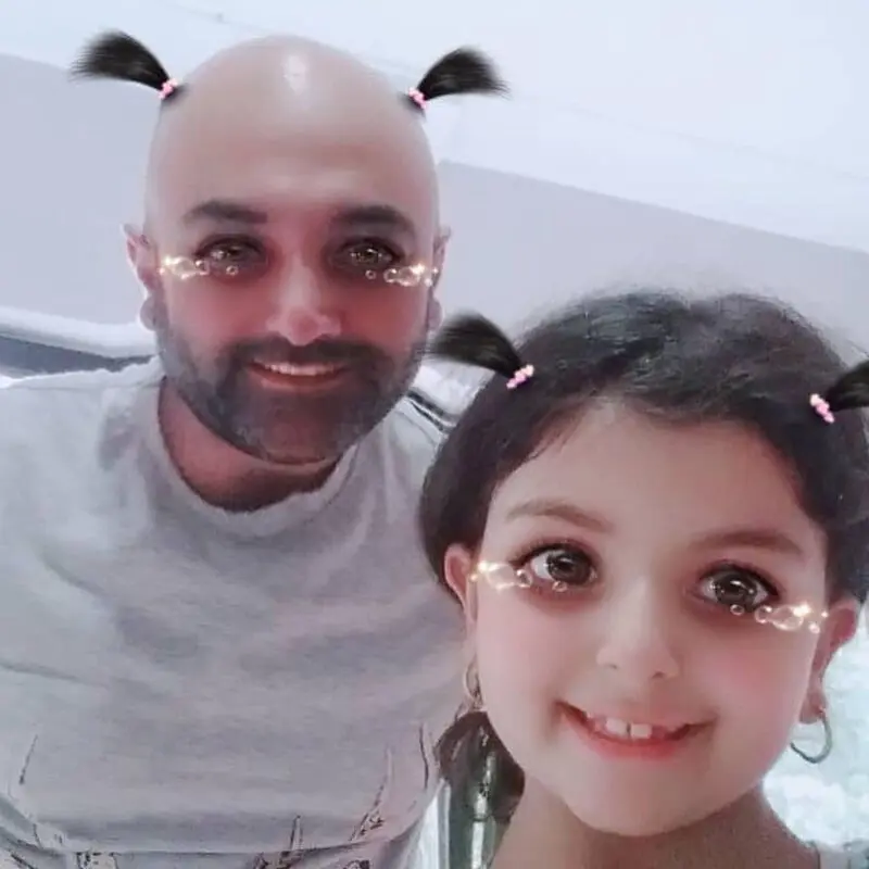 مهدی کوشکی و خواهر ریحانه پارسا