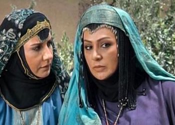 تیپ شیک و خانمانه همسر مختار در یک مراسم