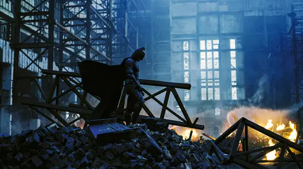 ضرر 500 هزار دلاری به شوالیه تاریکی! + فیلم