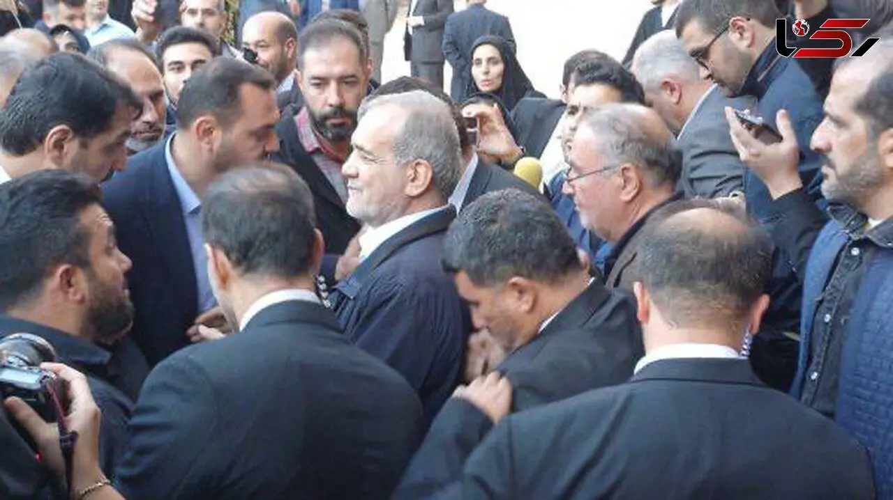 حضور پزشکیان در مراسم بزرگداشت چهلمین روز شهادت سیدحسن نصرالله و سردار نیلفروشان 