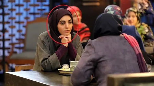 زیبایی فوق العاده  مهشید جوادی خارج از سریال غریبه شبکه 3 ! + عکس های خصوصی و بیوگرافی 