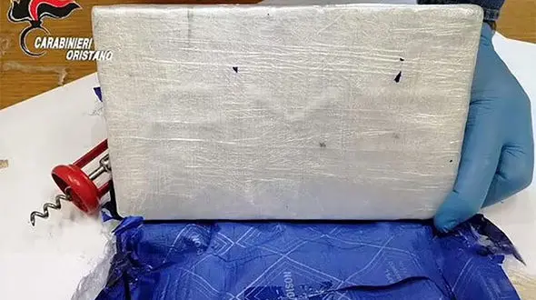 اشتباه بزرگ خلبان خلافکار در آسمان ! / او لو رفت