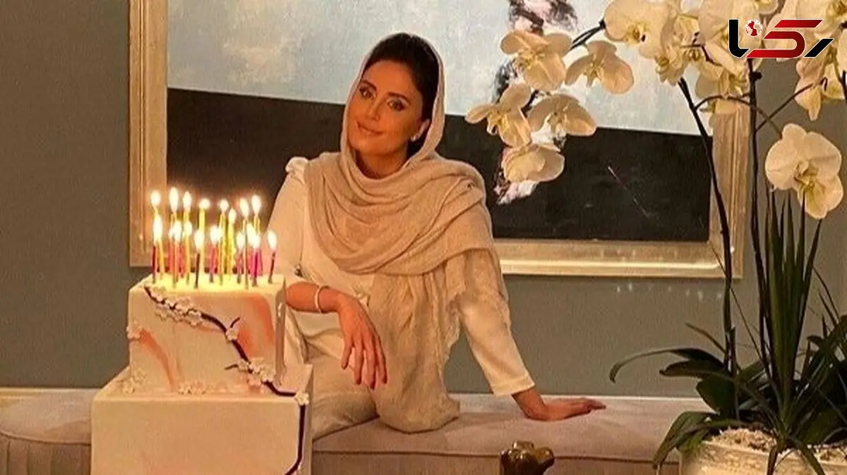 ترکیب اصالت و اشرافی گری در دکوراسیون منزل دوبلکس و اتاق خواب شاهانه الناز شاکردوست/ کتابخونه پر، مبلمان سلطنتی، فرش ایرانی،لوستر بلوری اعیانی و...