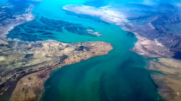 فرار سرمایه از صنایع انرژی خلیج فارس/ ترامپ بیش از همه به نمایش پیروزی نیاز دارد