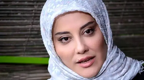 نگاهی به چیدمان و دکوراسیون خانه آشا حرابی به سبک سریال فرندز ! + فیلم