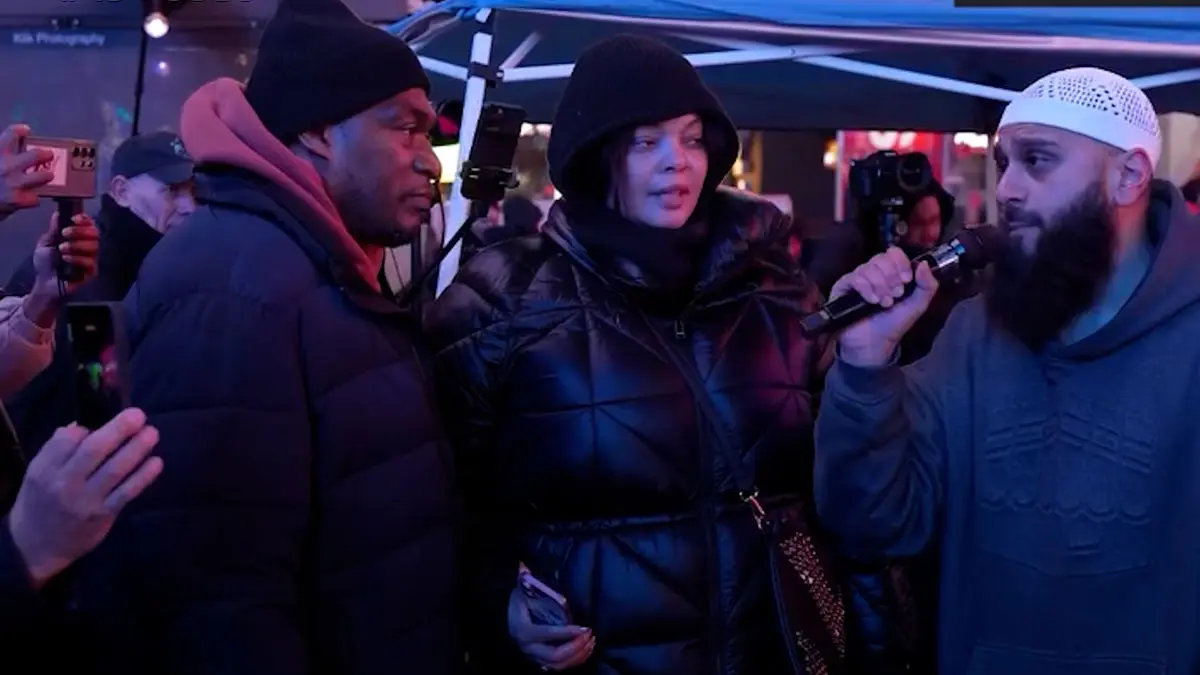 گرایش دو شهروند آمریکایی به اسلام در قلب نیویورک