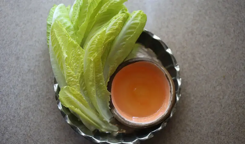 روش تهیه شربت خاکشیر با سکنجبین؛ راهی برای کاهش گرما