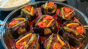 طرز تهیه بقچه بادمجان با گوشت چرخ‌ کرده؛ غذای متفاوت و خوش‌ طعم ترکی