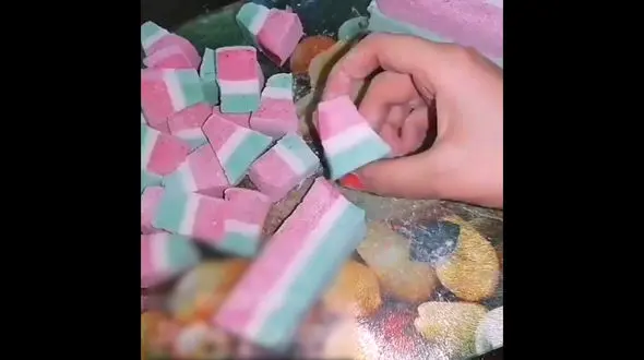 پاستیل یلدایی چطور درست کنیم؟ + فیلم 