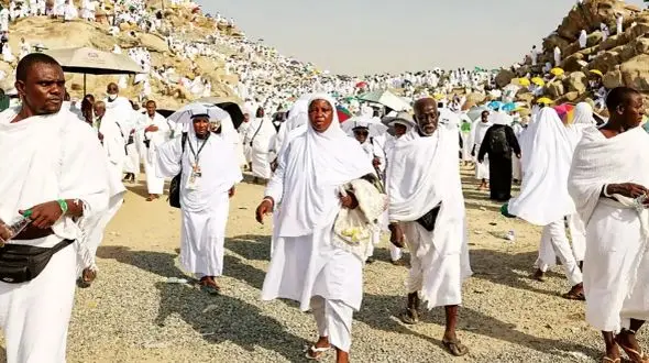 ۱۳۰۰ زائر به هزینه پادشاه سعودی حاجی می‌شوند