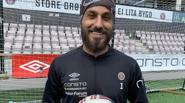 جنجال جدید سوشا مکانی پیش از بازی استقلال و سپاهان + عکس