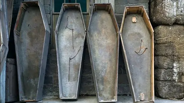 وحشتناک ترین حادثه در خاکسپاری /  در تابوت دختر جوان چه گذشت؟ 