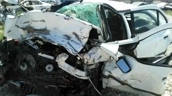 تصادف مرگبار پژو پارس با سمند در فارس + عکس 