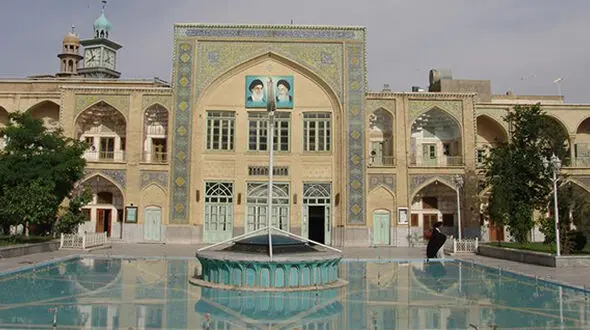 حمله افراد ناشناس به حوزه آیت‌الله یثربی کاشان / نهادهای امنیتی پیگیر دستگیری عاملان