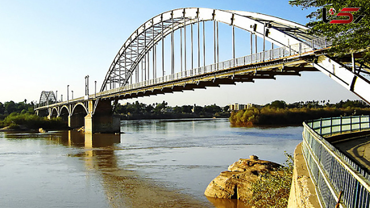 اقدام به خودکشی دختر 16 ساله در پل هلالی اهواز / معجزه در رودخانه کارون