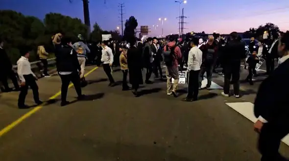 فیلم اعتراض شهرک نشینان صهیونیست به خدمت نظامی