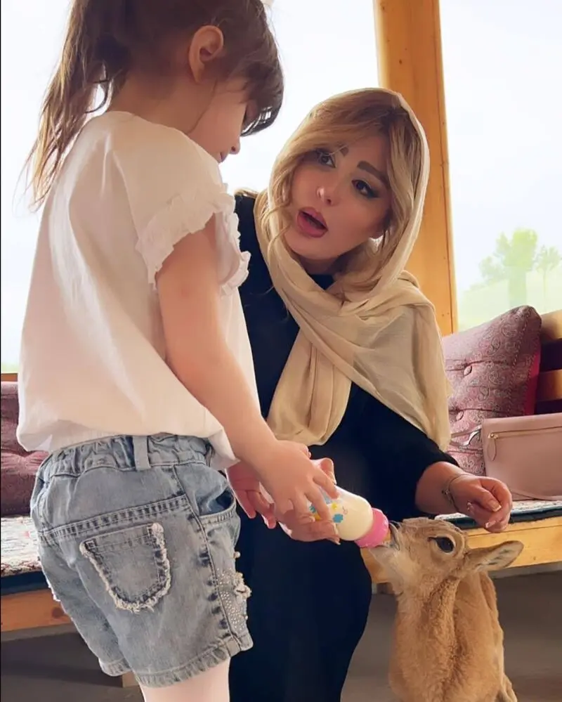 نیوشا ضیغمی
