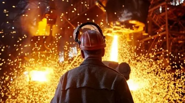 ردپای مجوزهای ساخت و ساز شهرداری تهران در قطعی برق منازل /مقصر قطعی برق، خود صنایع هستند / در اروپا برق در بازار عرضه می شود