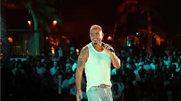 آواز شاد/شور و هیجان در کنسرت خواننده عربی با الله الله کنسرت رو ترکوند قشنگ برده هوا