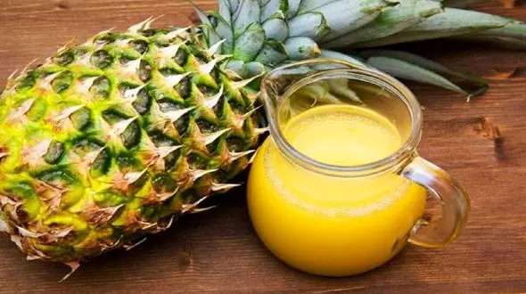 خواص و مضرات آب آناناس 