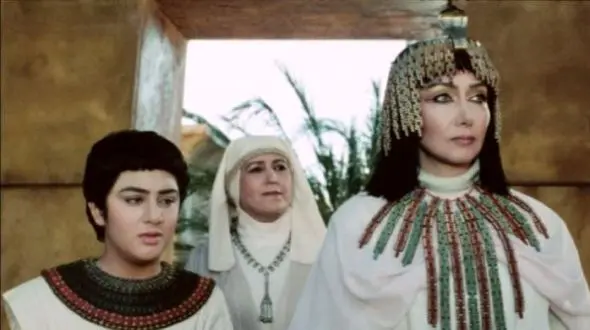 فیلم تغییر چهره حسین جعفری، بازیگر نقش کودکی یوزارسیف /  تو سرمای زمستون منو  واقعا کتک زدند و لگد مالم کردند ..... گردنم ...