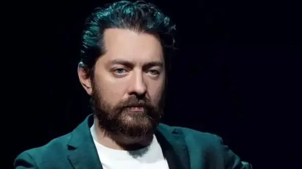 عکس سفر در زمان / «بهرام رادان» در پشت صحنه سریال «مختارنامه» / دهۀ 80