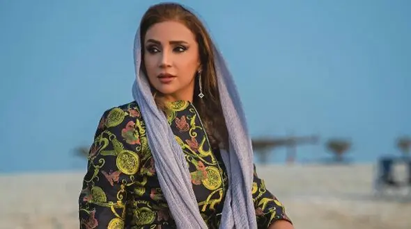 تصاویری از پوشش سنتی و زیبای شبنم قلی خانی در جزیره هرمز /خانم بازیگر از دبی به هرمز در رفتامد!