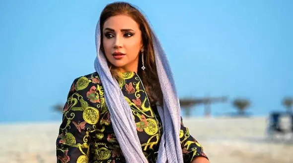 تصاویری از پوشش سنتی و زیبای شبنم قلی خانی در جزیره هرمز /خانم بازیگر از دبی به هرمز در رفتامد!