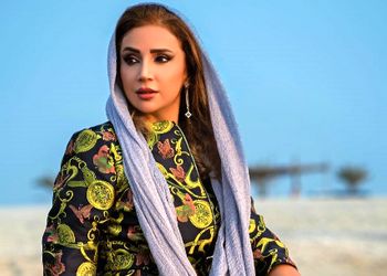 تصاویری از پوشش سنتی و زیبای شبنم قلی خانی در جزیره هرمز /خانم بازیگر از دبی به هرمز در رفتامد!