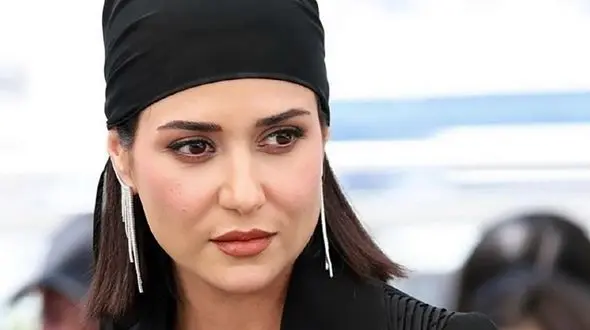 به بهانه درخشش پریناز ایزدیار در جشنواره کن / فیلم  رانندگی تریلی 18 چرخ توسط  پریناز ایزدیار/ پرچم رانندگی زنان ایرانی رو بالا برد !