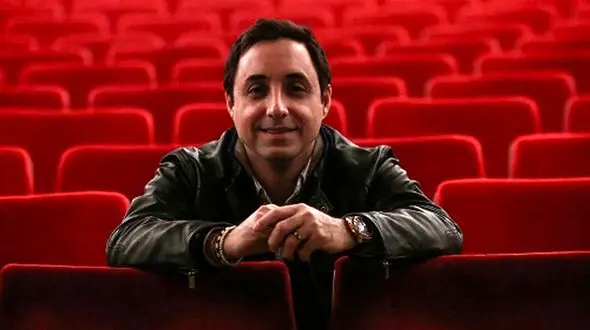 عکس همسر زیبا و جوان امیرحسین رستمی بازیگر لیسانسه ها + راز های نگفته خانوادگی + عکس