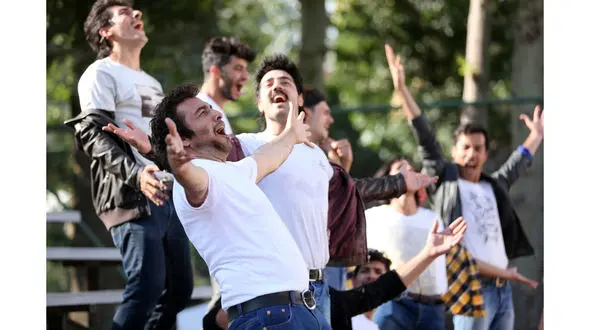 نهنگ عنبر 13 میلیاردی شد +عکس
