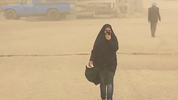 نماینده مجلس : برای مقابله با ریزگردها باید از صندوق های جهانی کمک بگیریم/ نه عراق تنها مقصر است، نه دولت تنها قربانی!