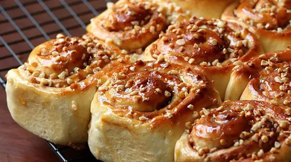 چرا شیرینی گران شد ؟