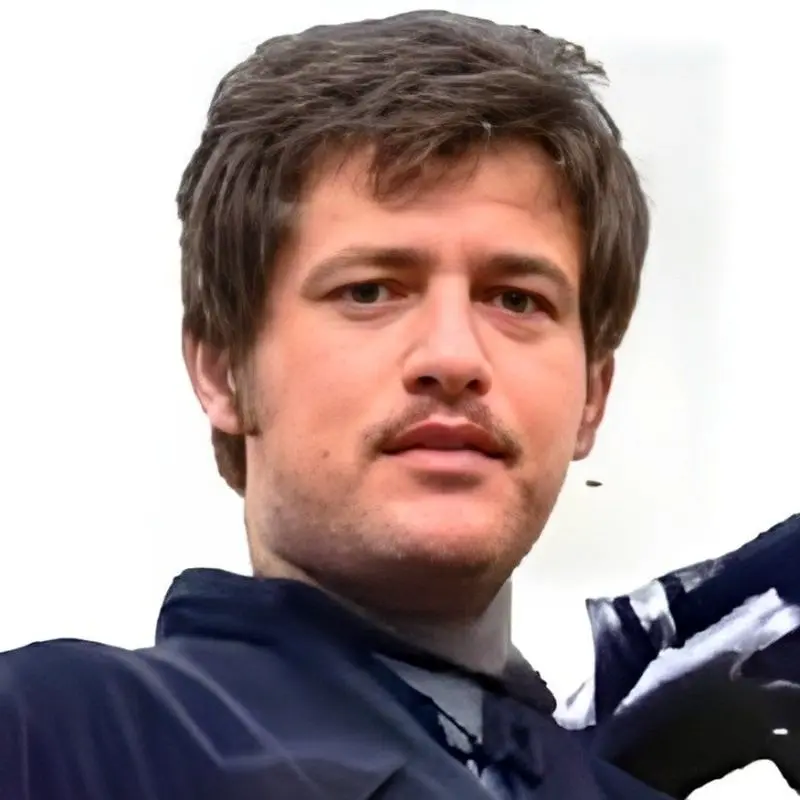 همسر آفرین عبیسی