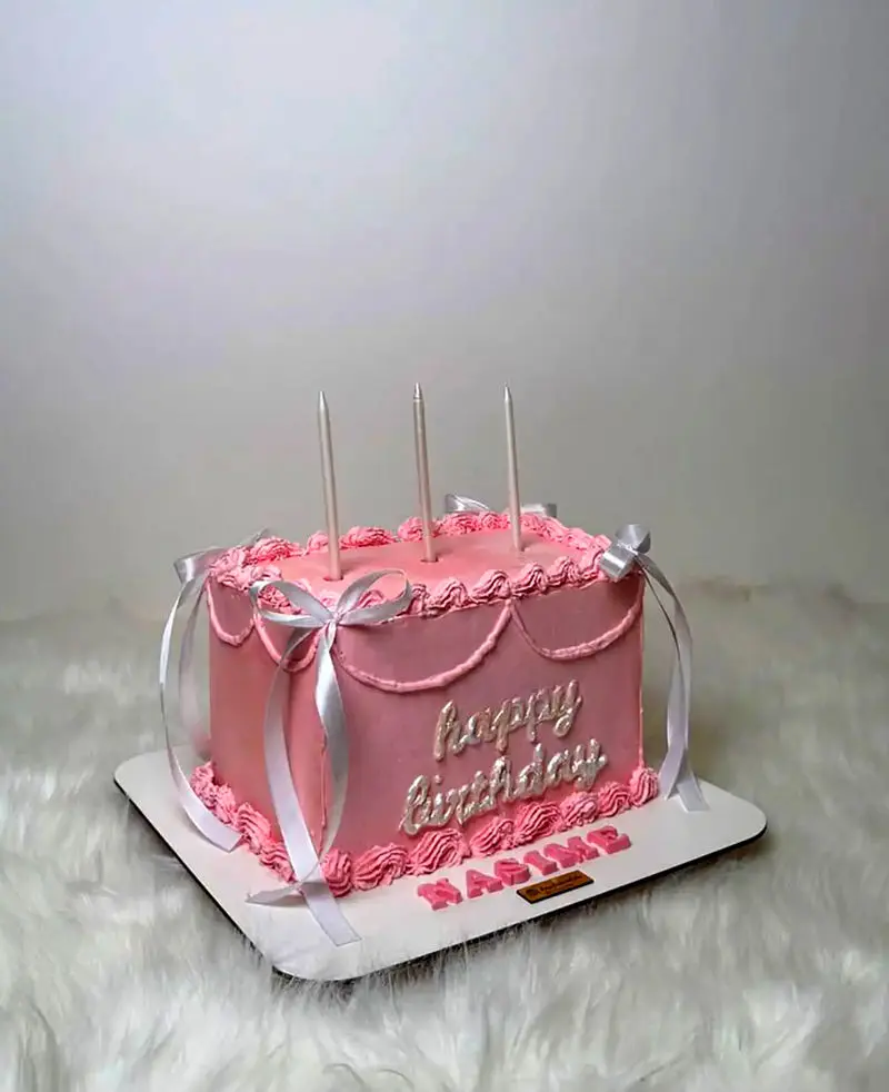 تصاویر کیک تولد صورتی دخترانه زیبا