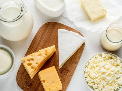 خطرات مصرف ماست و پنیر همراه با این مواد غذایی!